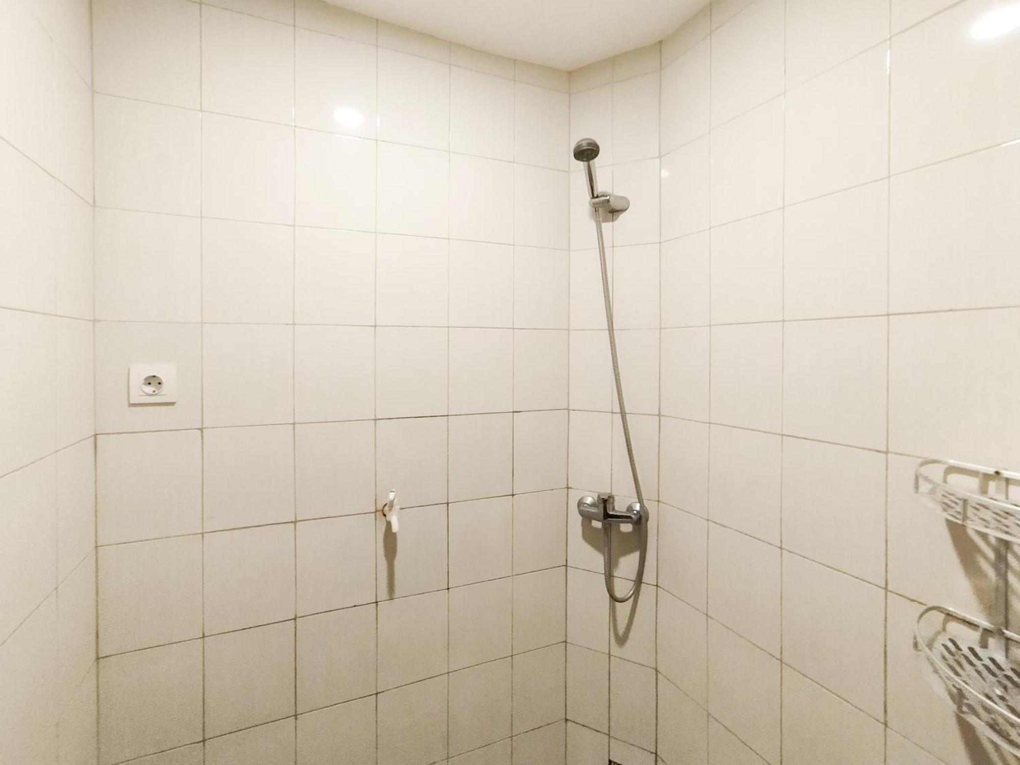 2br At Mekarwangi Square Cibaduyut By Travelio *